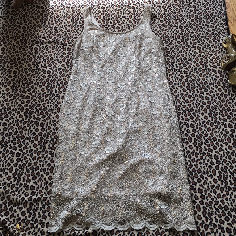 DRESS SET - Picture 2 of 8